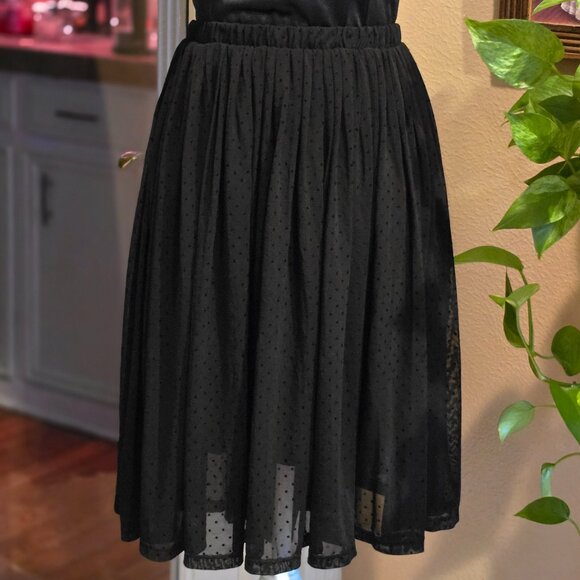 Torrid Dark Coquette Romantic Goth Black Sheer Polka Dot Overlay Skirt Sz 0 Lg - Picture 2 of 6